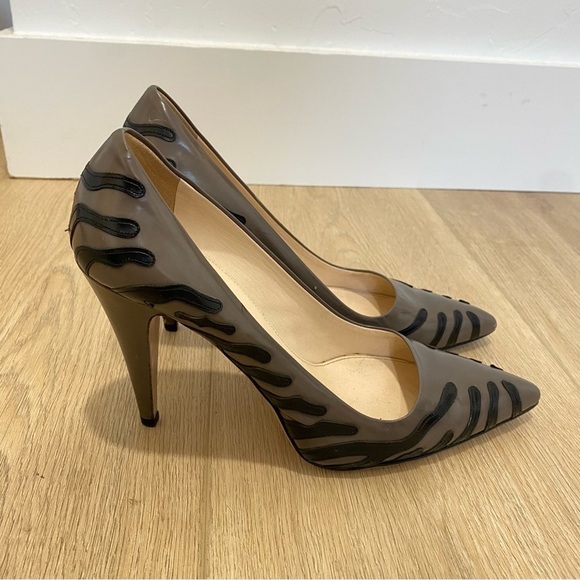 Prada Leather Animal Print Pumps - Picture 2 of 8